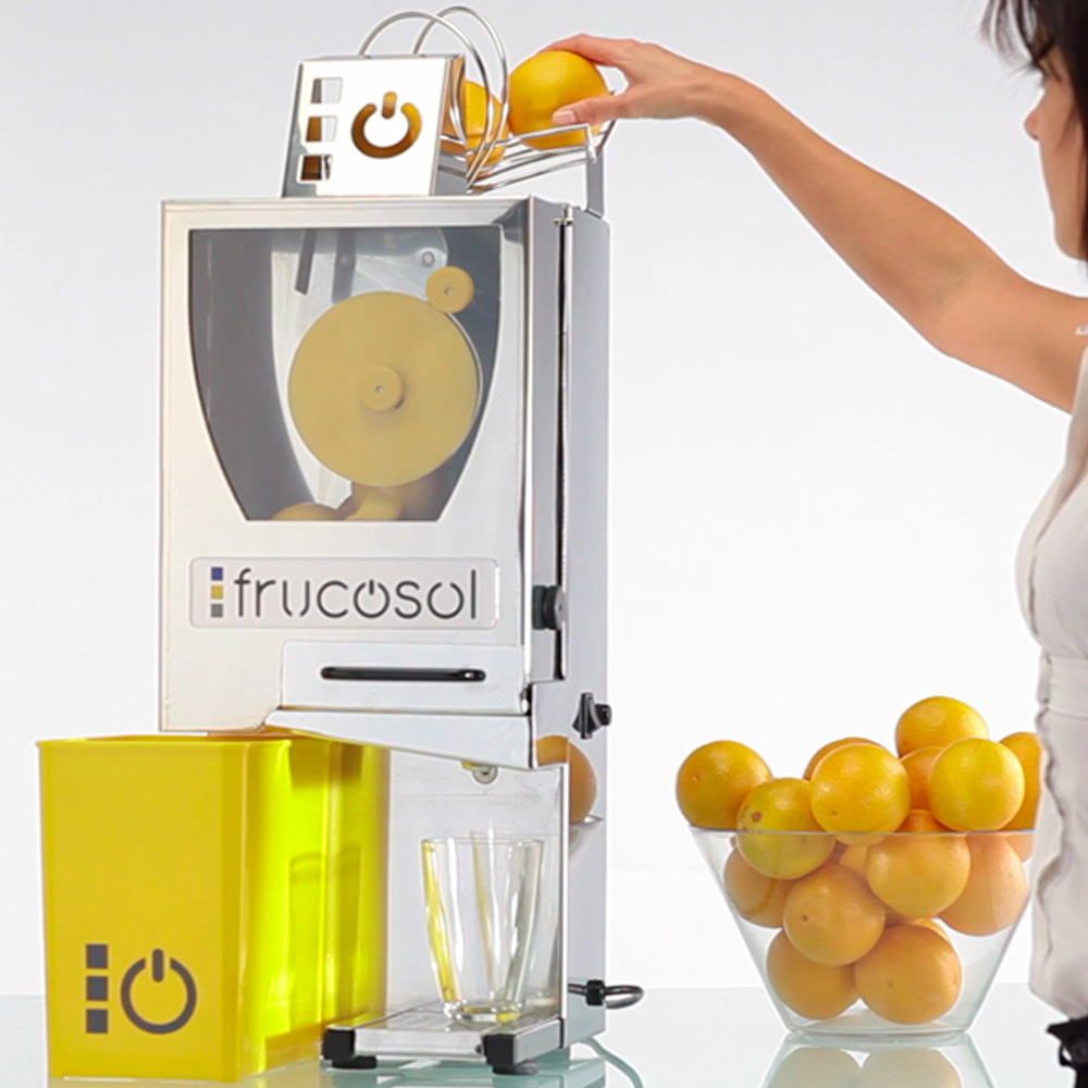 Frucosol UK F-Compact Automatic Juicer In Action